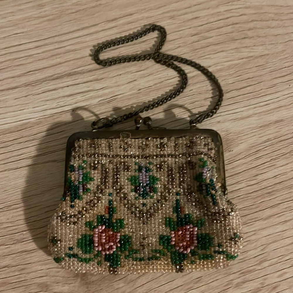 Antique beaded child’s purse small floral